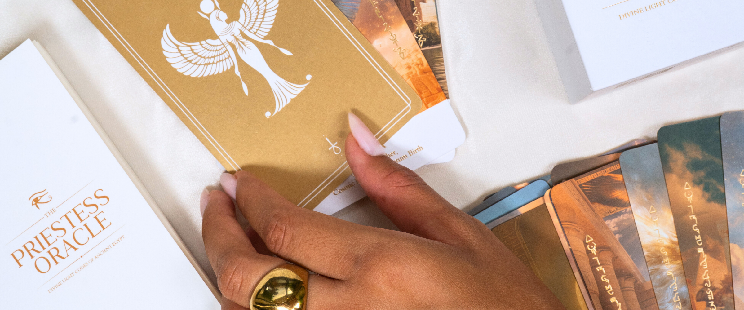 A Beginner’s Guide to Oracle Cards: How to Read, Use, and Connect With ...